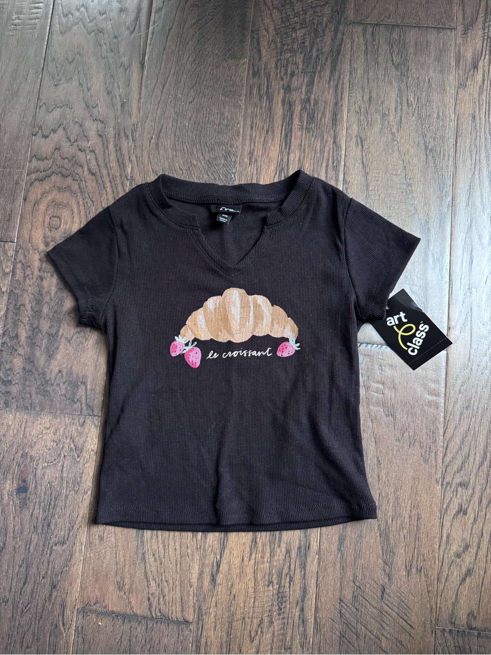art class Le Croissant Black Short Sleeve Tee